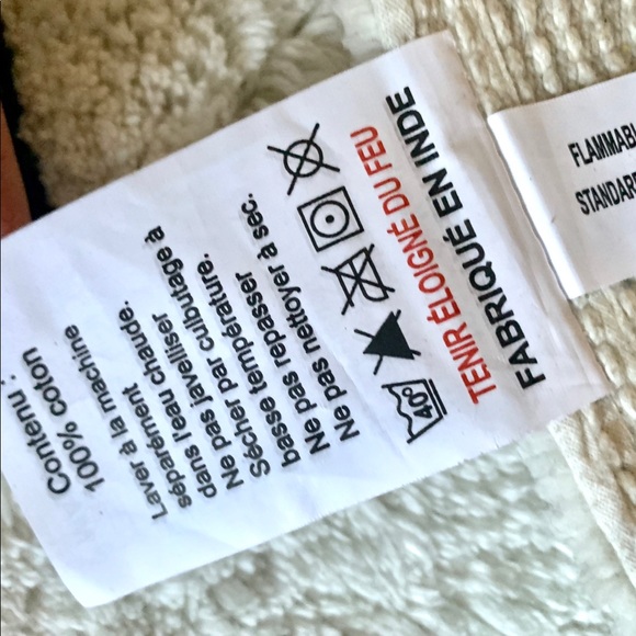 Rae Dunn I WOKE UP LIKE THIS Bath Mat Rug - Picture 5 of 7